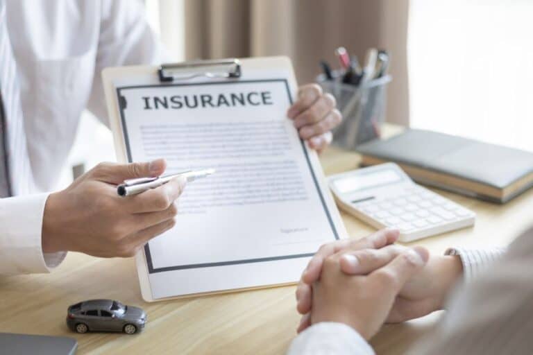 Health Insurance vs Life Insurance